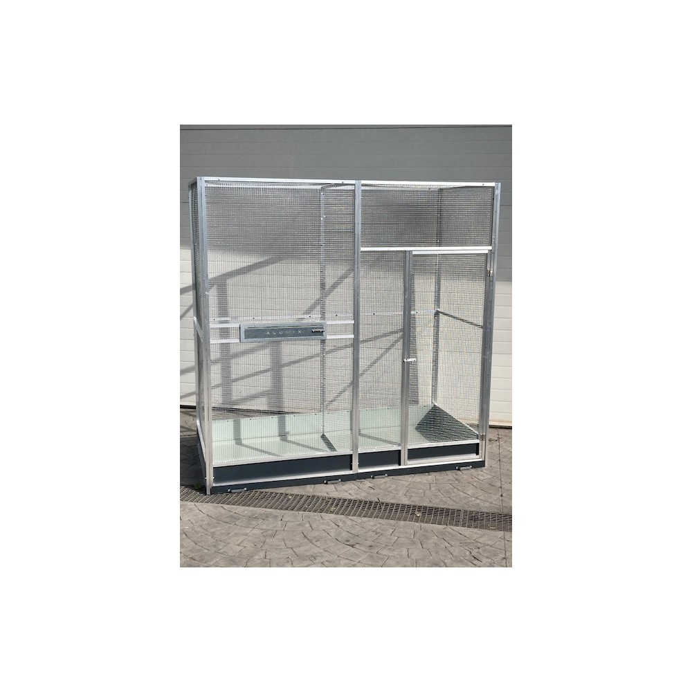 Volière 2m/1m/2m avec tiroirs et soubassements