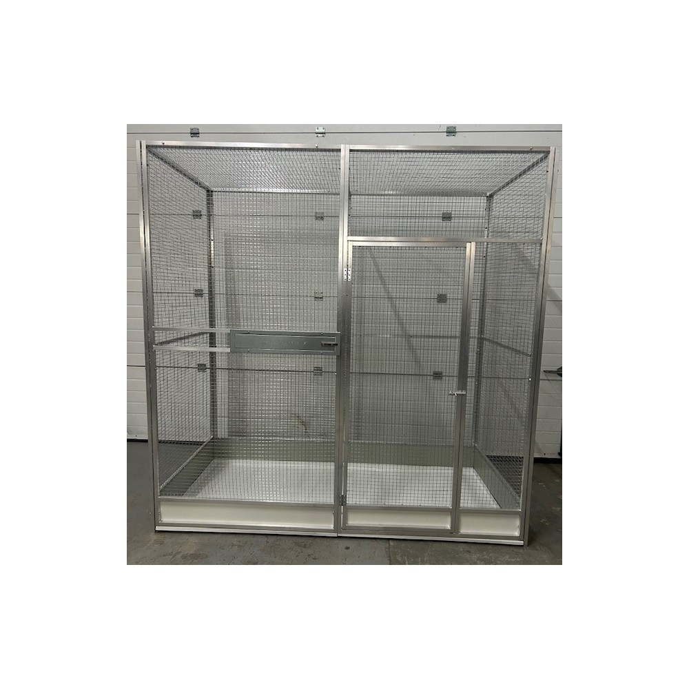 Volière 2m/1m/2m avec tiroirs et soubassements